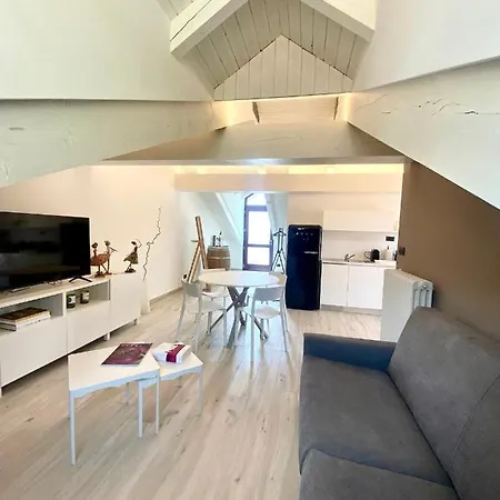 Casa Di Nuvola -residenza Lavinia - Apartmán