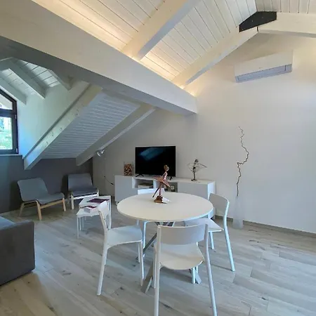 Casa Di Nuvola -residenza Lavinia - Apartmán